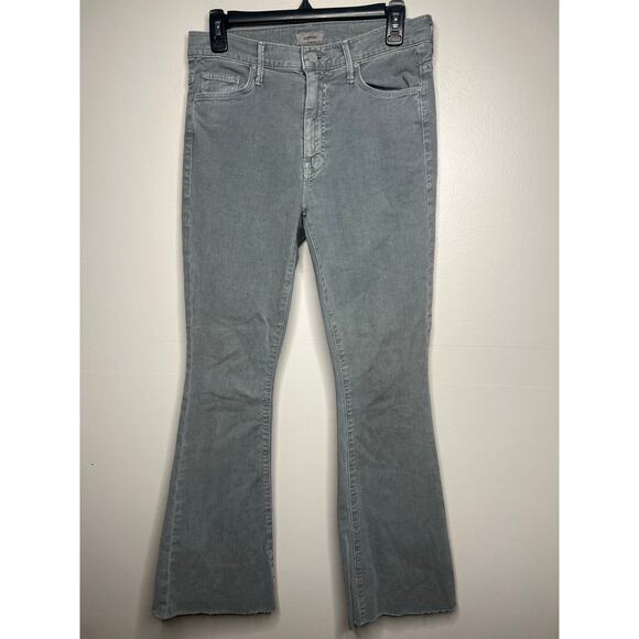 MOTHER The Weekender in Gray Lead Wash Sz 28 Flared Stretch Raw Hem Chalk it Up